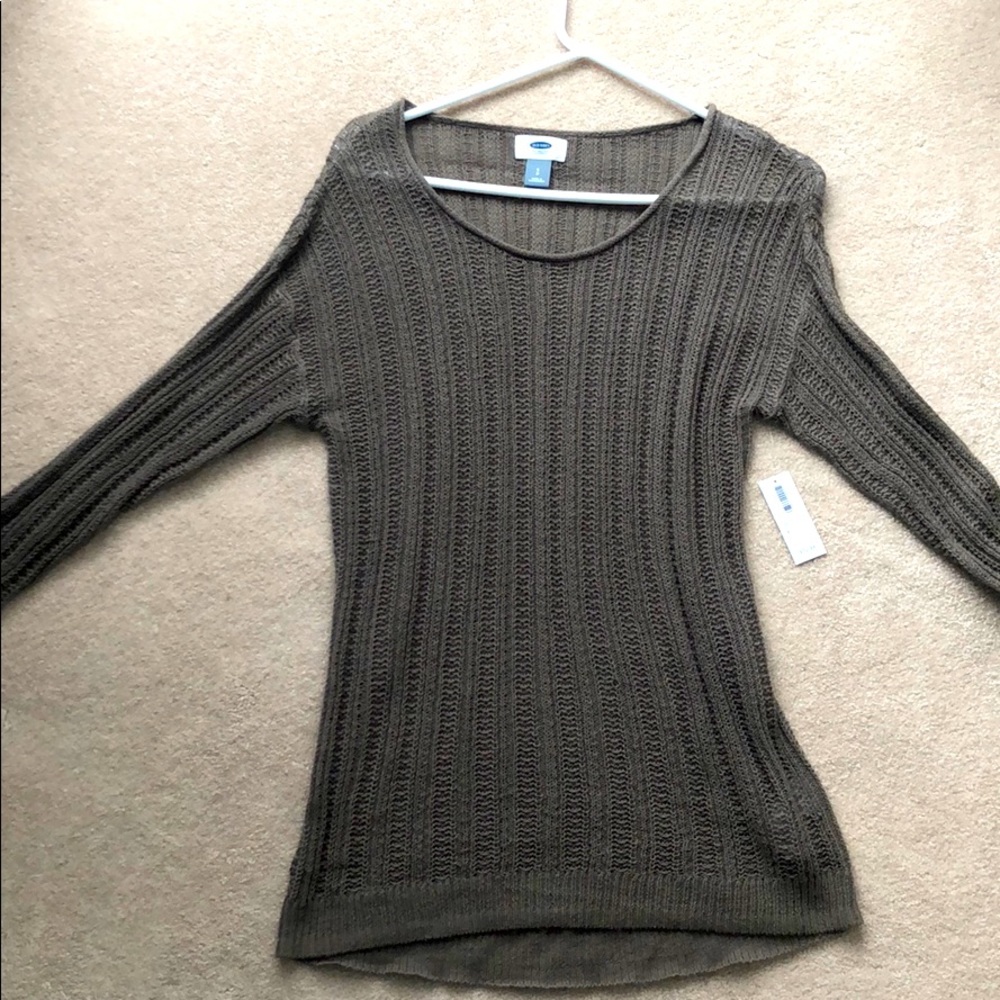 Green thin sweater